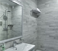 Двухместный стандарт с двуспальной кроватью (9) в July hotel