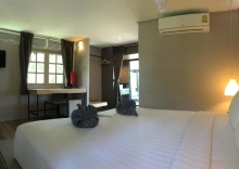 Бунгало с частичным видом на море в HIP Seaview Resort at Phi Phi