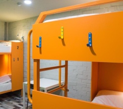 Кровать в общем номере в City