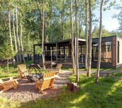 VIP Коттедж Семейный с 1 спальней и купелью в Black Village Family