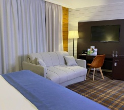 Pet Classic Suite в Les Art Resort