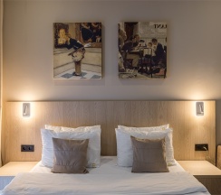 Трехместный двухкомнатный номер «ДЕЛЮКС» в Riverside Hotel