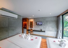 Трёхместный номер Standard в J4 Hotel Samui