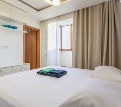 Апартаменты с красивым видом из окна в Helen apartaments