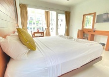 Двухместный номер Deluxe двуспальная кровать в Sukcheewa Residence Phuket