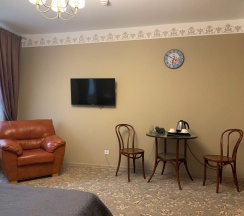 Номер стандарт улучшенный с 1 двуспальной кроватью в Дом над озером