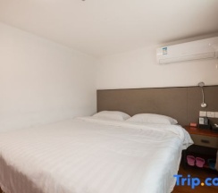Двухместный номер Comfort двуспальная кровать в Holiday Inn Shanghai Dianhu (Zhujiajiao Scenic Area Ancient Town)
