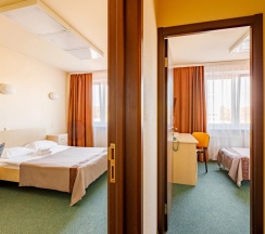 Двухместный номер Семейный Двухкомнатный двуспальная кровать в Отель IT Time