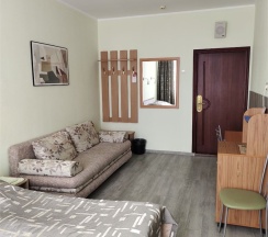 "Эконом" с двуспальной кроватью №510,511,59,50,2,69 в Октябрьская