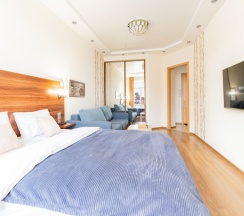 Карташова 3, 45 кв.м, (пр.Ленина 100м) в Апартаменты Петровские