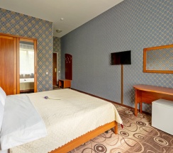 Стандарт с двуспальной кроватью в Утомленные Солнцем