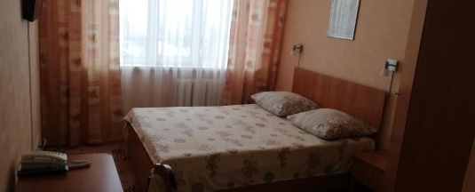 Номер стандарт с 1 двуспальной кроватью в Шерна