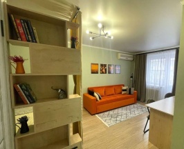 Апартаменты с балконом в Abay hostel