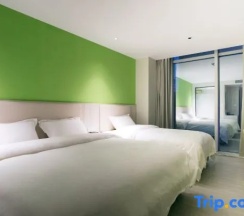 Семейный номер Standard в Beijing Saga Hotel