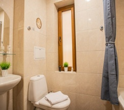 Стандарт 3-местный с двуспальной кроватью и балконом в Джульетта