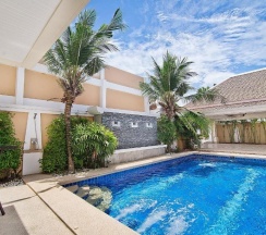 Вилла с 4 комнатами в Tropicana Pool Villa