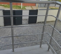 Двухместный номер с балконом с видом на улиц в Amina