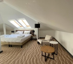 Апартаменты в двух уровнях, кровать+диван №61 в Park House