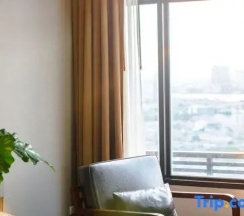 Номер Superior с видом на реку в Grand Howard Hotel Bangkok