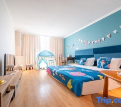 Номер Deluxe в Linghai Hotel