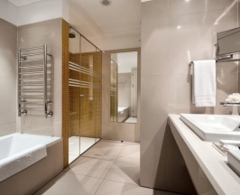 Двухместный номер Deluxe двуспальная кровать в The Dostyk Hotel