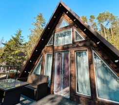 Треугольный афрейм для 2-8 человек в Klever house