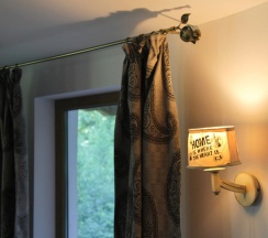 Вилла с балконом и с видом на горы в Круглый дом в горах