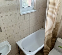 Трёхместный номер Comfort с балконом в Некрасовка