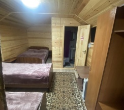 Четырёхместный коттедж с красивым видом из окна в Эверест