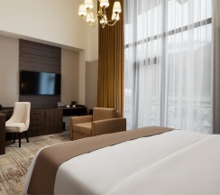 Делюкс с балконом и видом на горы в Montchalet SPA by Stellar Hotels
