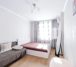 Апартаменты с балконом в BedAndRest