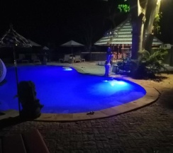Семейное бунгало с красивым видом из окна в Exclusive Bali Bungalows