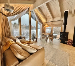 Лодж 1 с бесплатной сауной + Безлимитное посещение ЕлятыПарка в ЕлятыЛодж