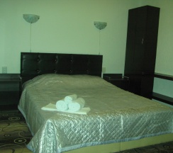 Номер семейный с балконом и с видом на горы в Oniks