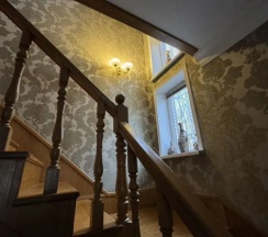 Шестиместные апартаменты с балконом в Гостевой дом