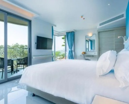Двухместный номер Deluxe с видом на океан (двуспальная кровать) в Centara Sonrisa Residences & Suites Sriracha