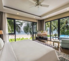 Вилла с 3 комнатами рядом с пляжем в Vinpearl Resort & Spa Nha Trang Bay