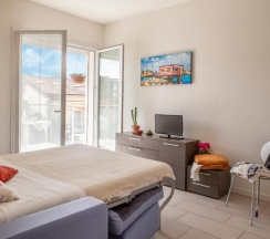 Двухместная студия Economy с балконом двуспальная кровать в Residence Sunrise Cesenatico