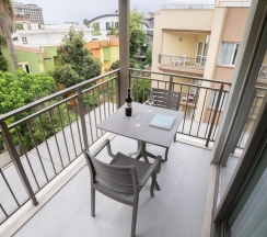 Люкс Comfort с балконом в Bomo Suites