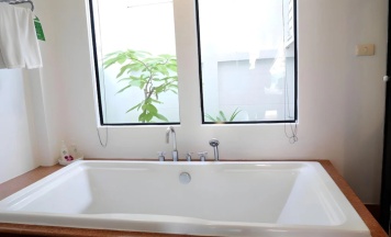 Двухместный номер Deluxe с террасой Sino Wing двуспальная кровать в Курортный отель The Old Phuket - Karon Beach Resort