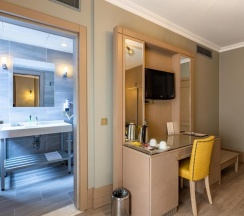 Двухместный номер Superior двуспальная кровать в Seraglio Hotel & Suites