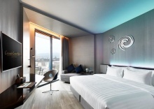 Двухместный номер Deluxe с видом на море двуспальная кровать в Grande Centre Point Pattaya