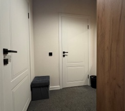 Трехместный номер с тремя односпальными кроватями в THouse