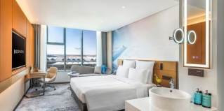 Гуанчжоу: Отель Novotel Guangzhou Baiyun Airport