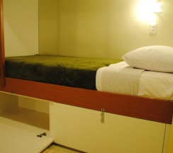 Кровать в общем номере (мужской номер) в Brazilodge All Suites Hostel