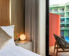 Двухместный номер Premium с балконом и с красивым видом из окна двуспальная кровать в Voco Monaco Dubai