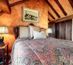 Коттедж с 4 комнатами в Juniper Ridge 16 5000 sq ft, Grand Chateau at Eagle, Expansive Mountain Views by RedAwning