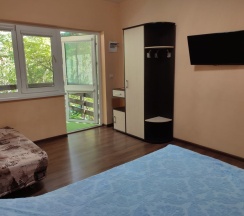 Четырёхместный номер Comfort с балконом в Гостиница