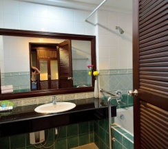 Трёхместный номер Deluxe с балконом в Samui First House Hotel