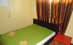 Комната эконом с 1 двуспальной кроватью в Dom hostel